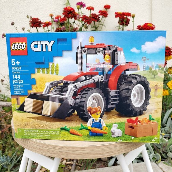 NEW LEGO City Tractor 60287 Building Toy Set 148 Pieces Farmer Rabbit Farm Farme - Picture 1 of 7